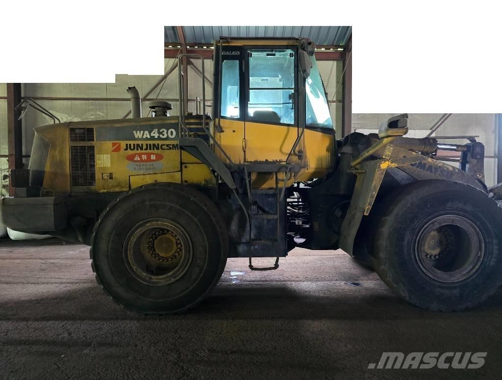 Komatsu WA 430 Kolesni nakladalci