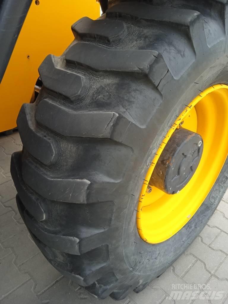 JCB 540-140 Teleskopski viličarji