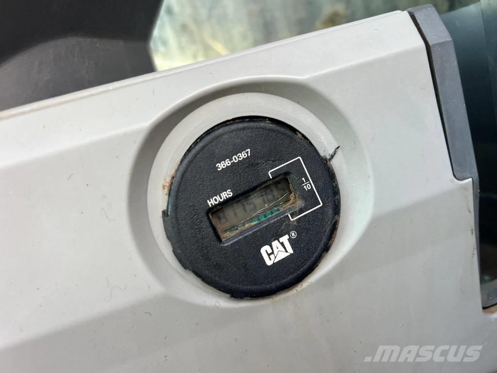 CAT 390 F L Bagri goseničarji