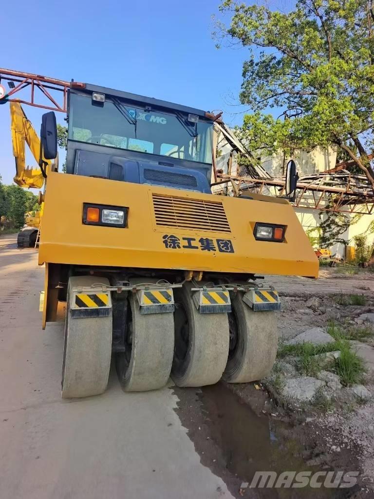 XCMG XP 263 Kolesni valjarji s pnevmatikami