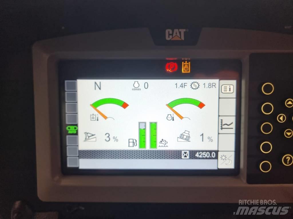 CAT D 6 K 2 LGP Buldožerji goseničarji