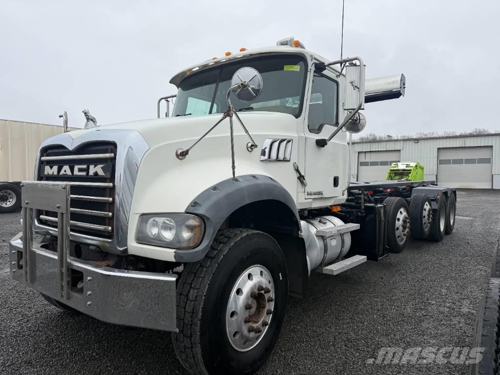 Mack Granite Komunalni tovornjaki