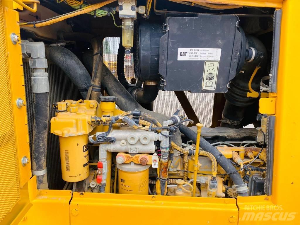 CAT D 6 K LGP Buldožerji goseničarji