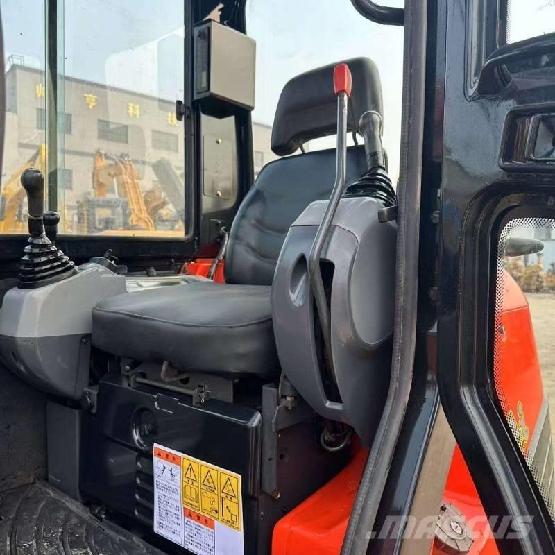 Kubota U 40 Mini bagri <7t