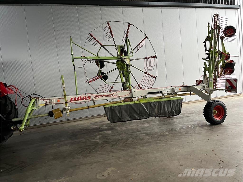 CLAAS Liner 1250 Zgrabljalniki