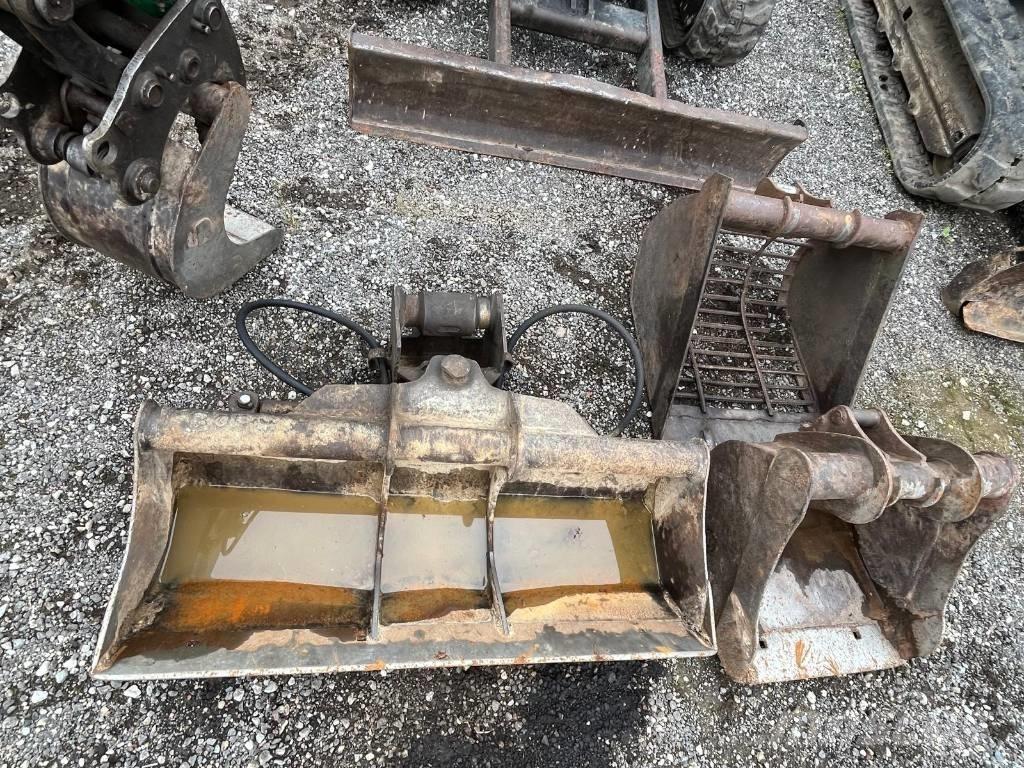 JCB 8027 ZTS Mini bagri <7t