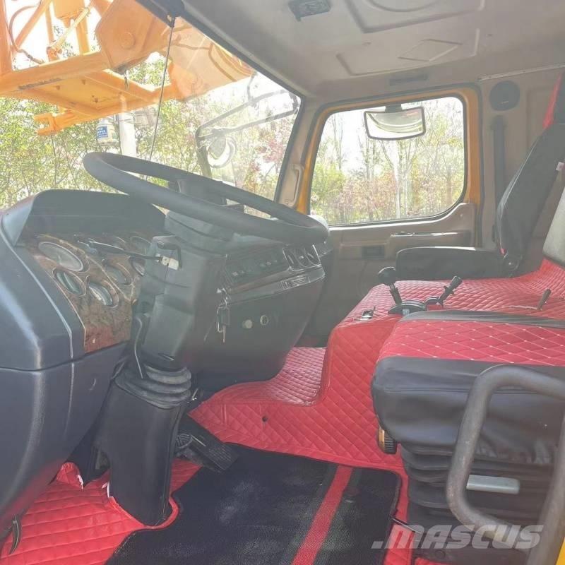 XCMG QY 100 K Rabljeni žerjavi za vsak teren