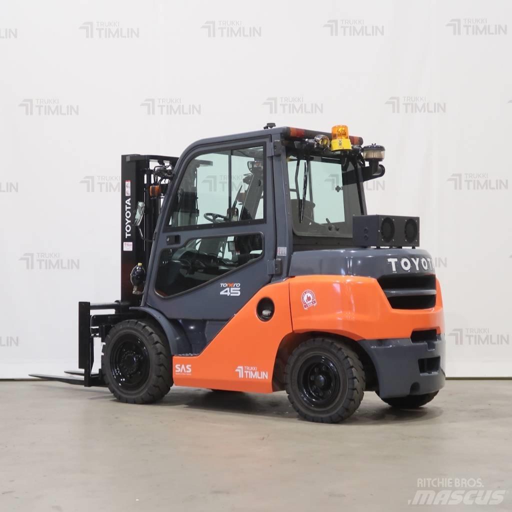 Toyota 40-8FD40N Dizelski viličarji