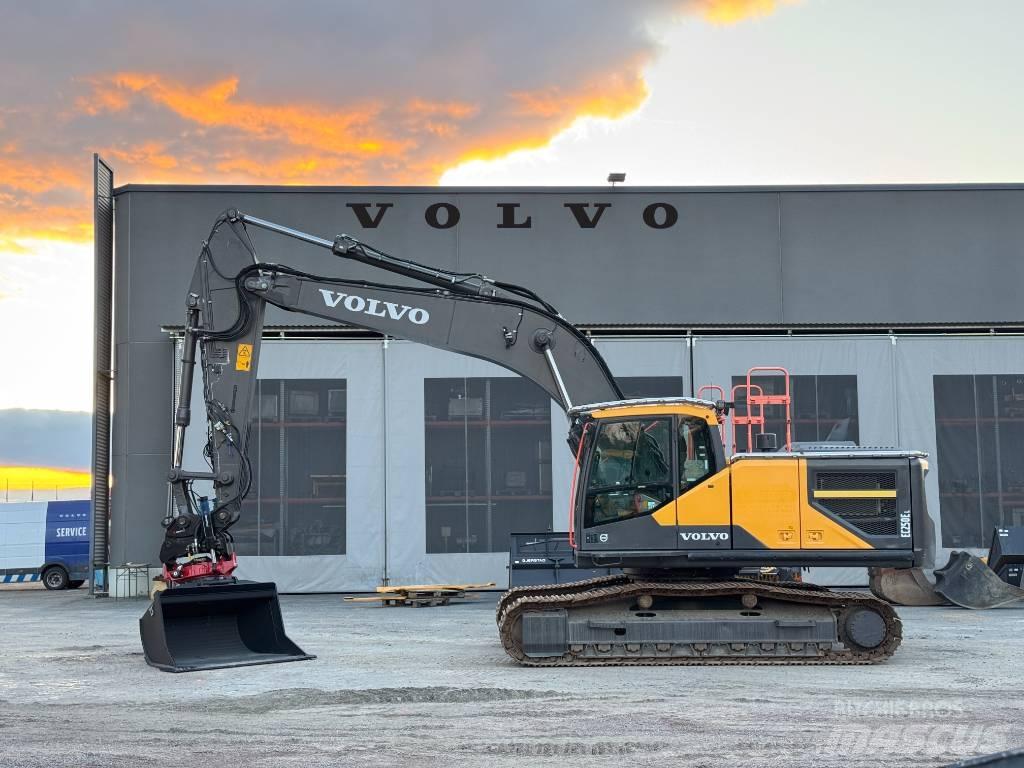 Volvo EC 250 EL Bagri goseničarji