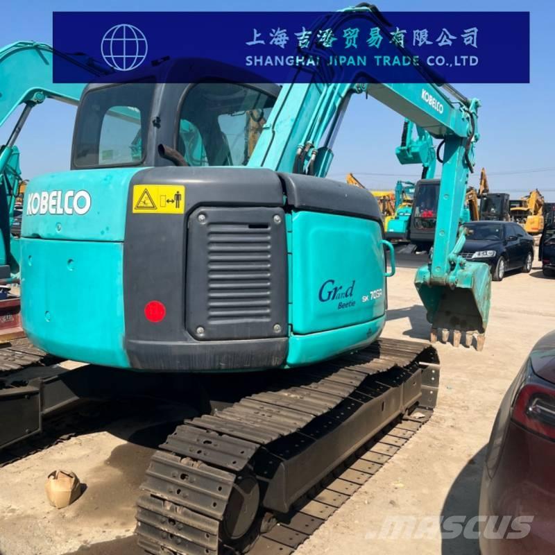 Kobelco SK 70 Bagri goseničarji