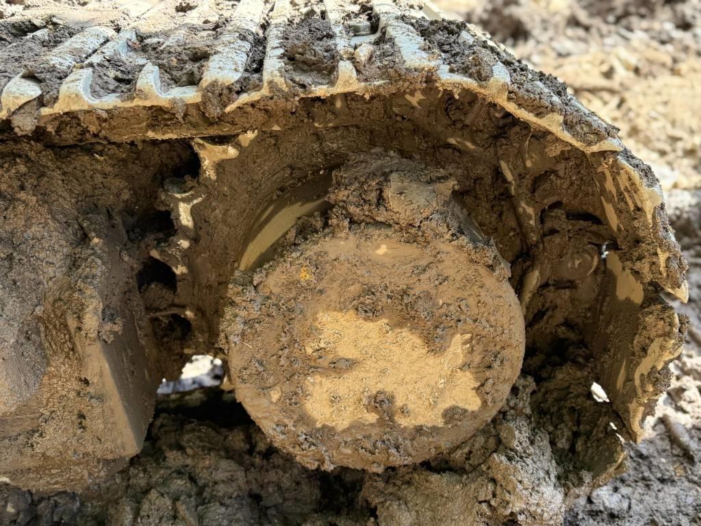 Doosan DX 220 LC-9 Bagri goseničarji