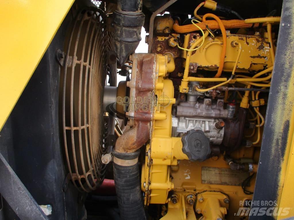 CAT CS 533 E Roller Enojni valjarji