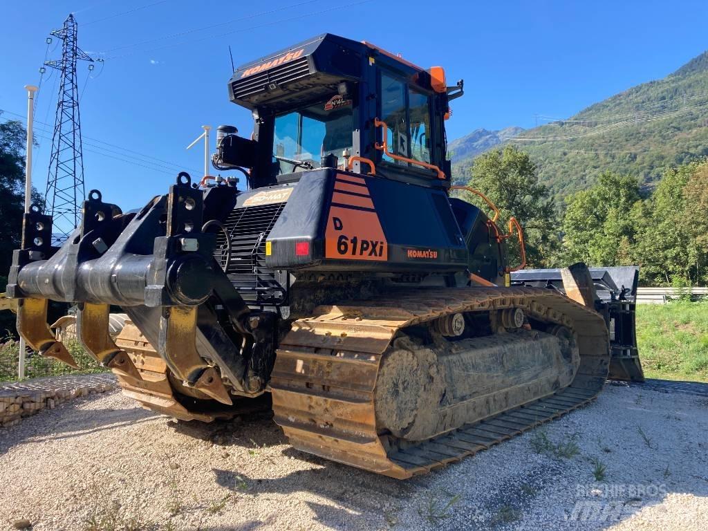 Komatsu D61PXI-24E0 Buldožerji goseničarji