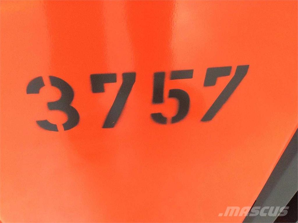 Linde L16 Samopogonski ročni viličarji