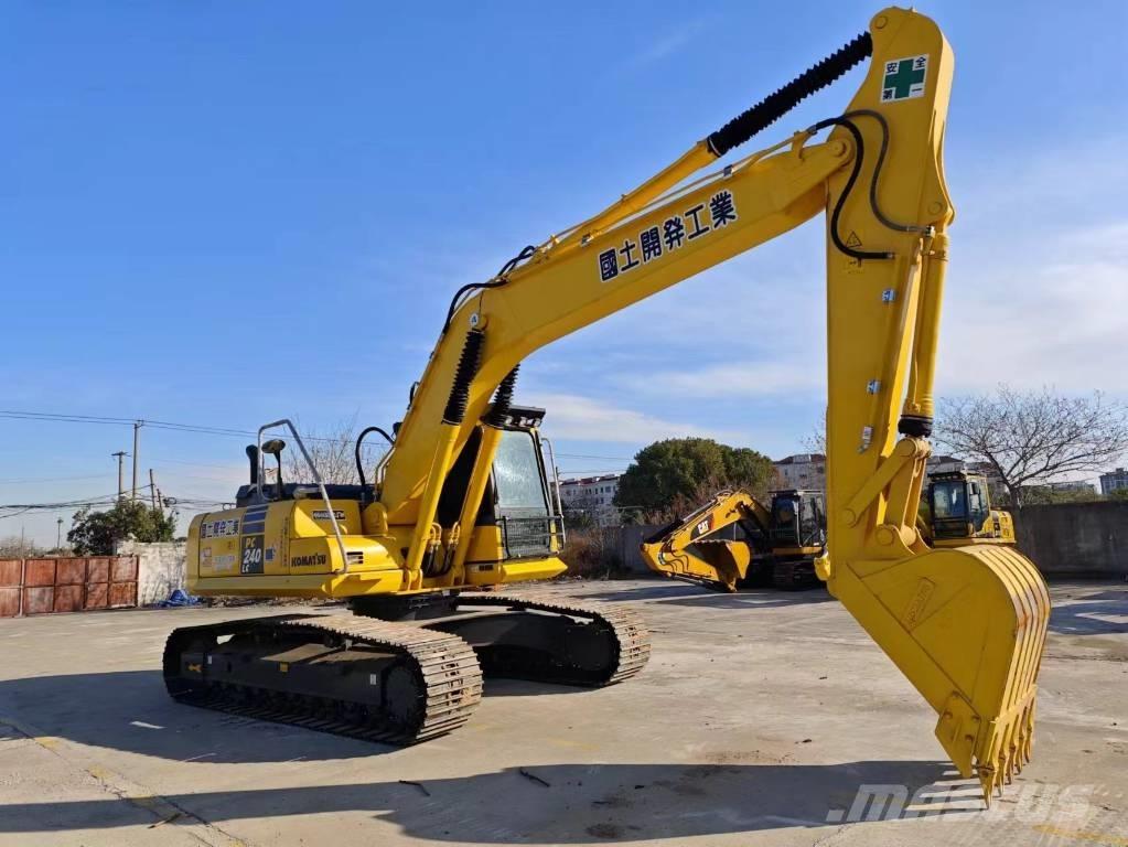 Komatsu PC 240-8 Bagri goseničarji