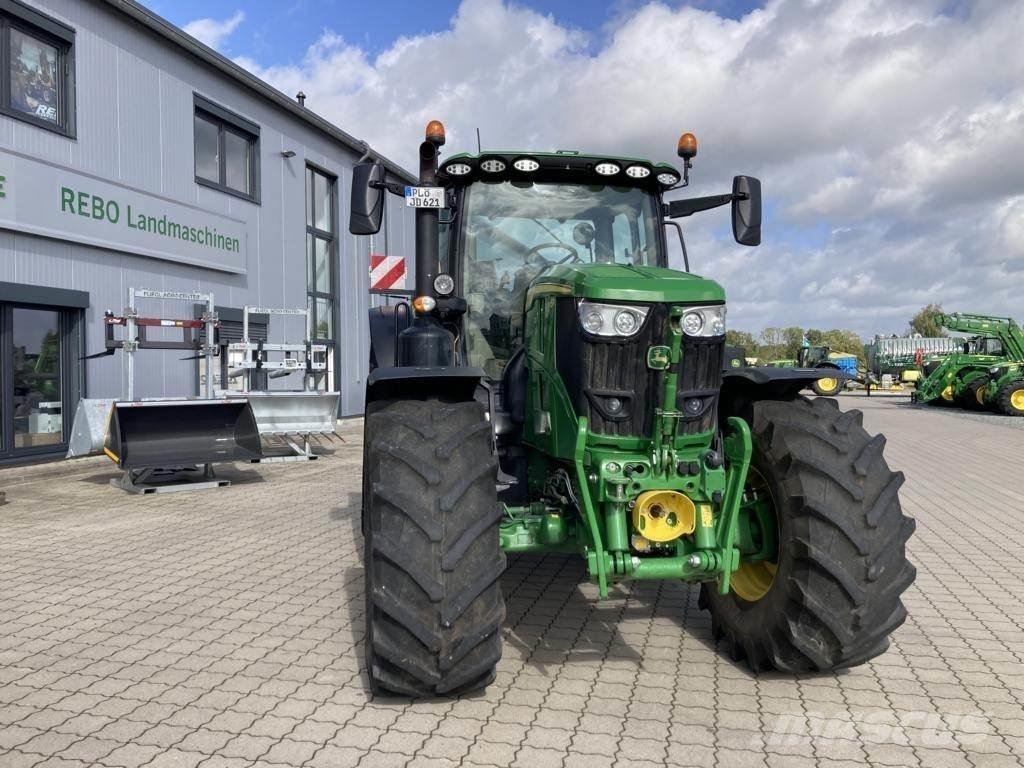John Deere 6R215 Traktorji