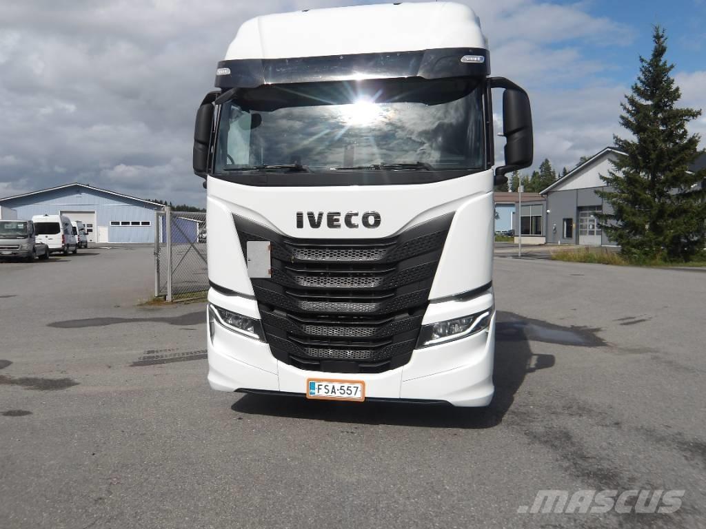 Iveco AS 440 ST Vlačilci