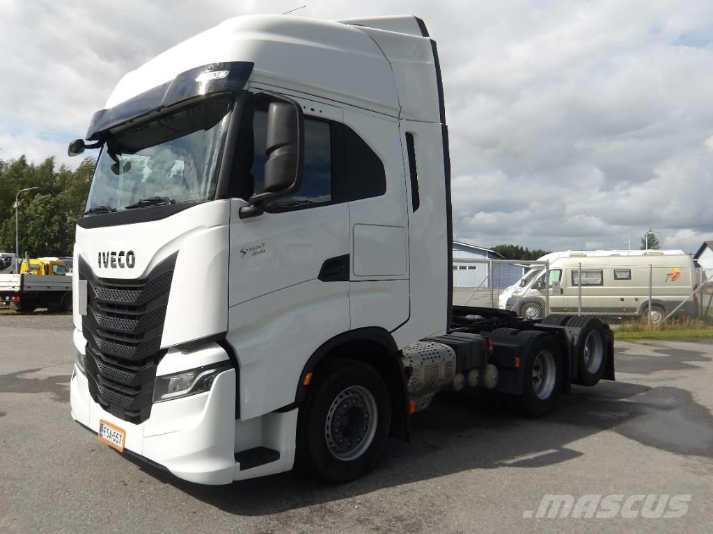 Iveco AS 440 ST Vlačilci