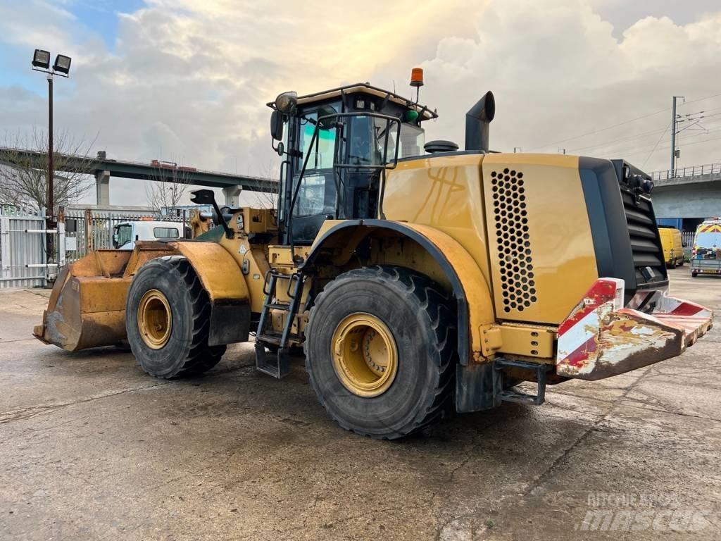 CAT 972 K Kolesni nakladalci