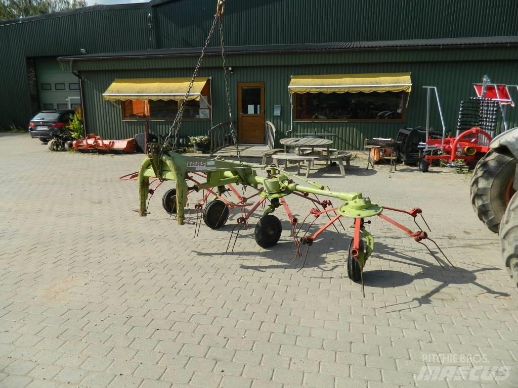 CLAAS 4 Obračalniki in zgrabljalniki