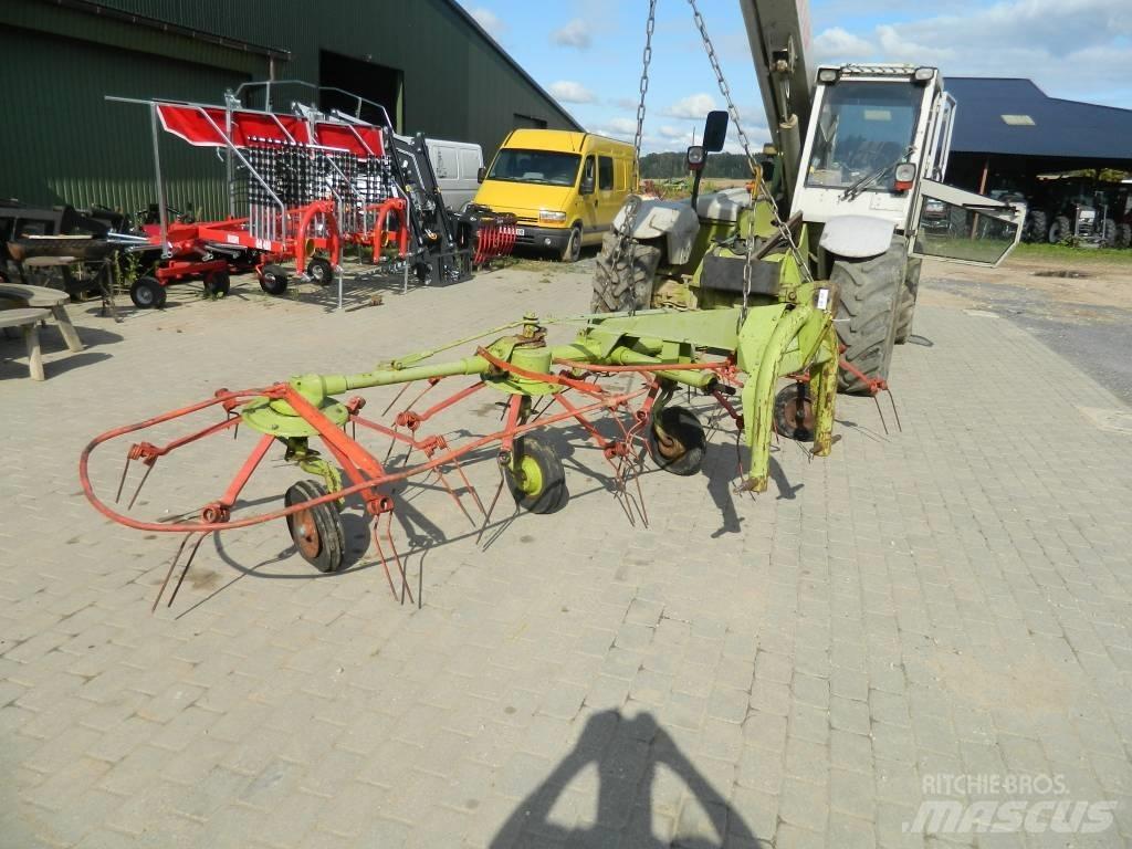 CLAAS 4 Obračalniki in zgrabljalniki