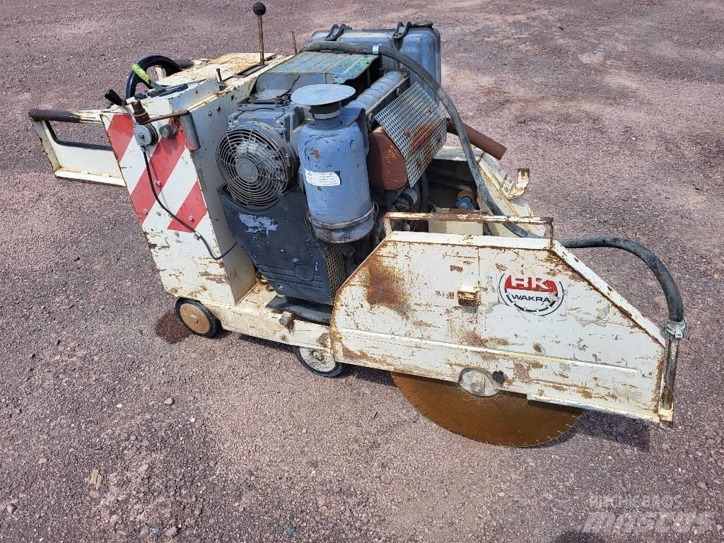  Wakra BS 40 Klešče