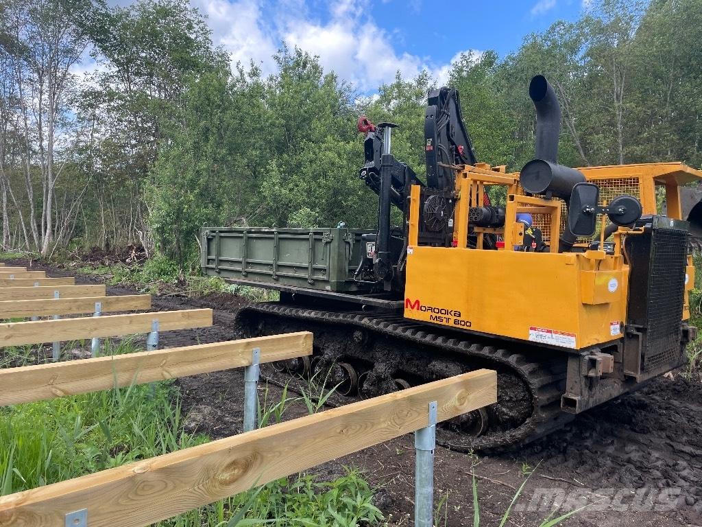 Morooka MST 800 Demperji goseničarji