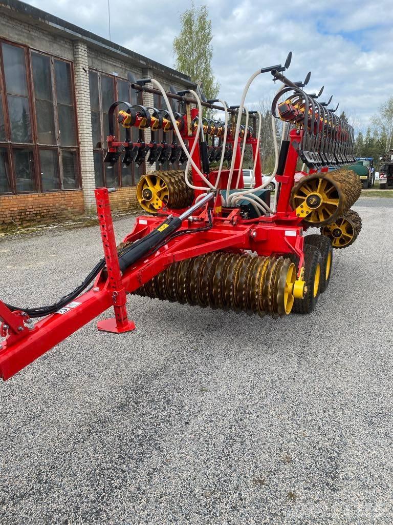 Väderstad Rexius8.2 Valjarji