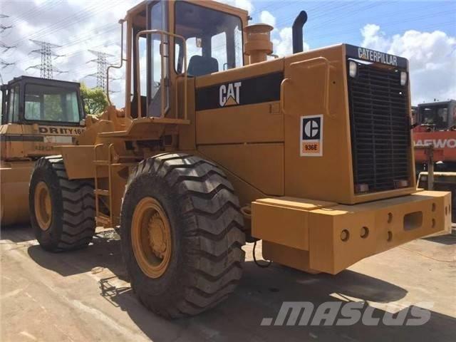 CAT 936 E Kolesni nakladalci