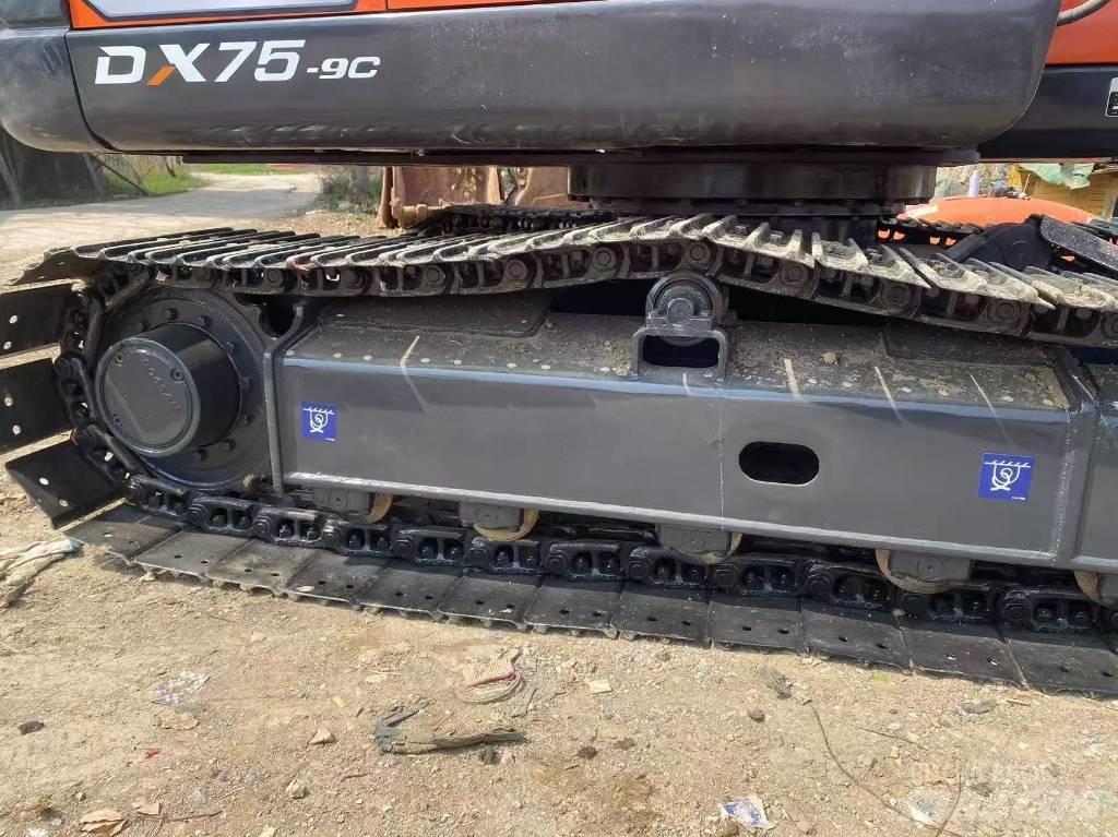 Doosan DX 75-9 C Midi bagri 7t – 12t
