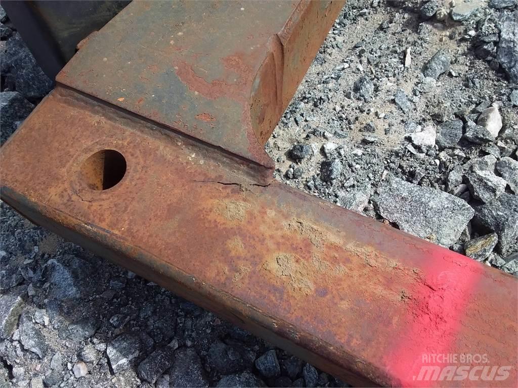 Valmet 890 Druge komponente