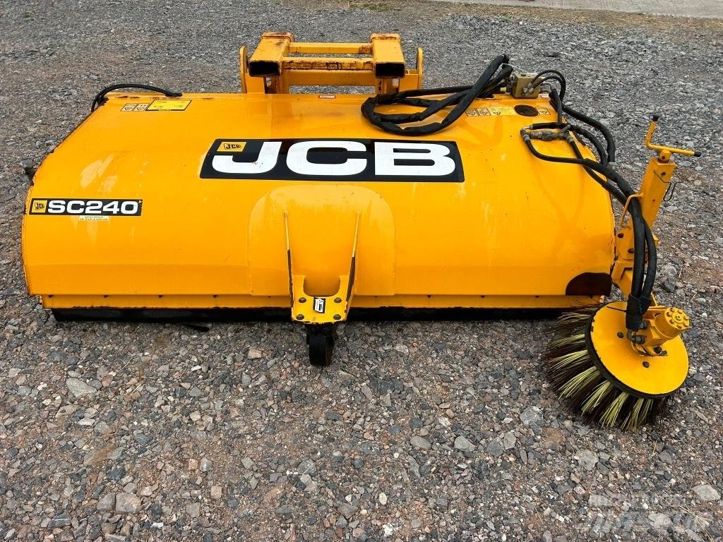 JCB SC 240 Metle