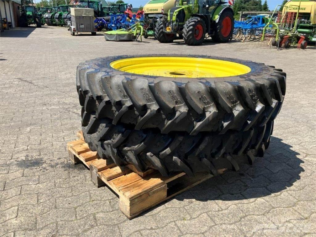 BKT 320/90R42 Gume, kolesa in platišča