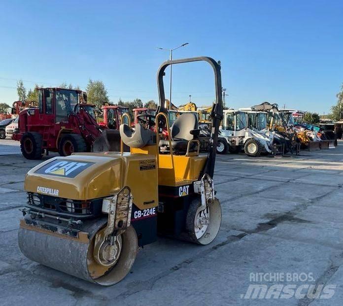 CAT CB 224 E Dvojni valjarji