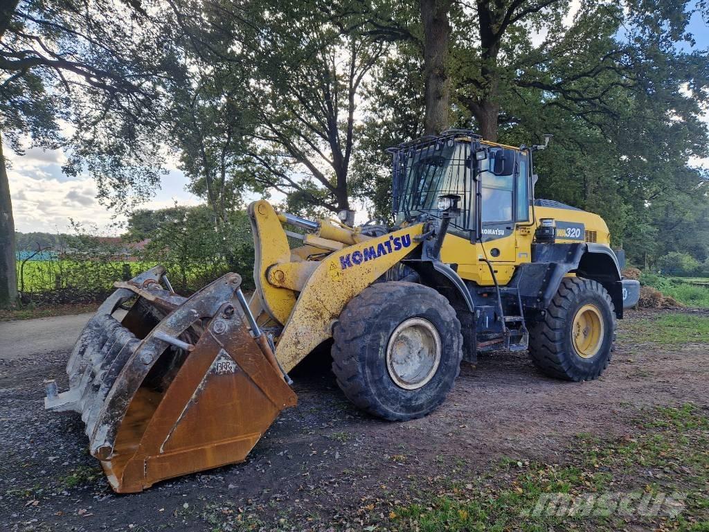 Komatsu WA 320-8 Kolesni nakladalci
