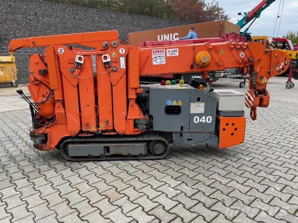 Unic B 345 Dvigala na gosenicah