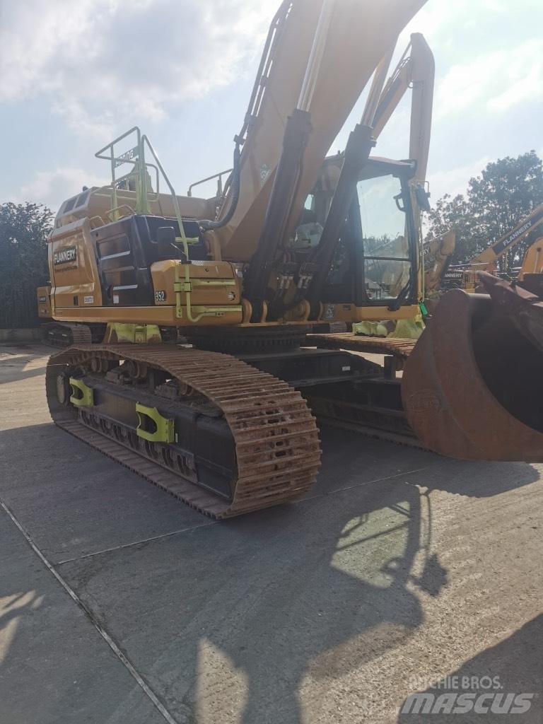 CAT 352 Bagri goseničarji