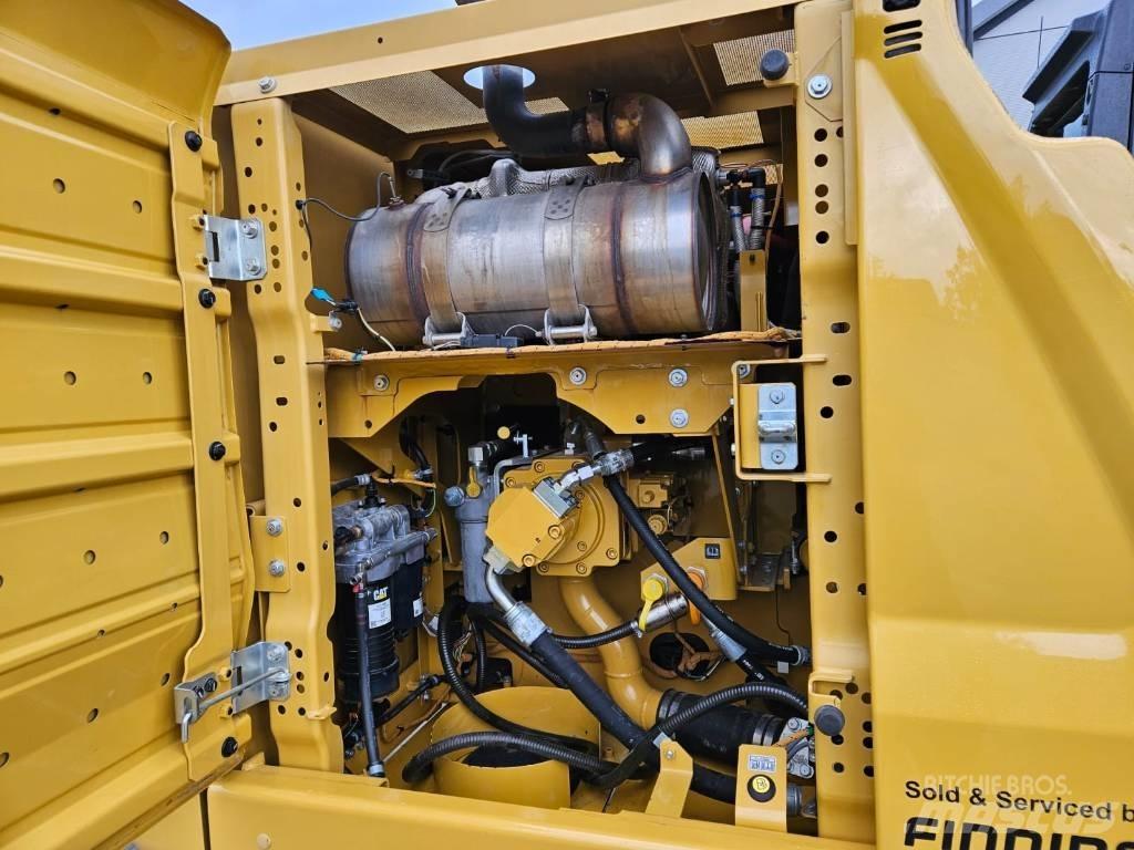 CAT 320 Bagri goseničarji