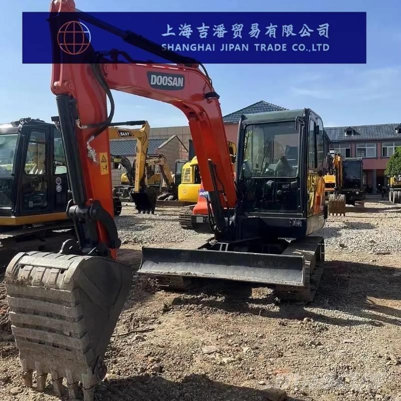 Doosan DX 60 Mini bagri <7t