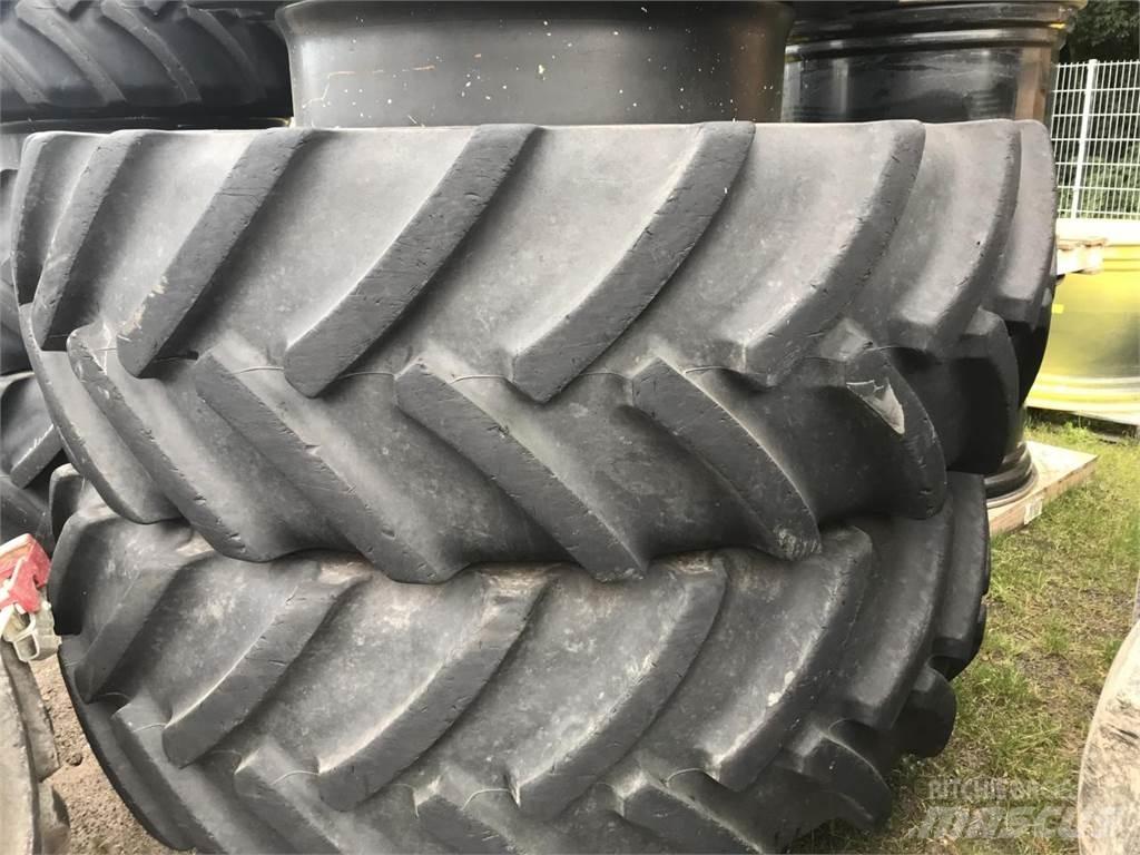 Mitas 680/80R42 Gume, kolesa in platišča