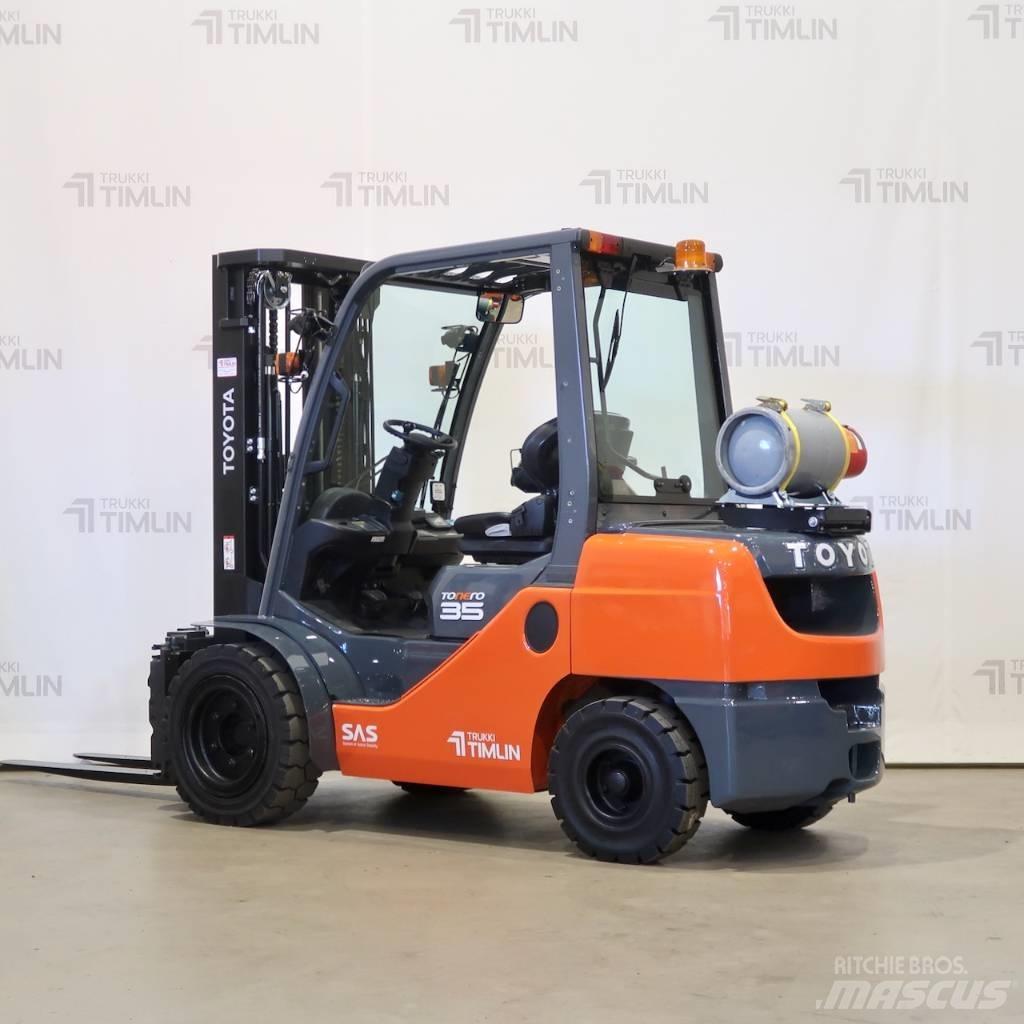 Toyota 02-8FGJF35 Plinski viličarji