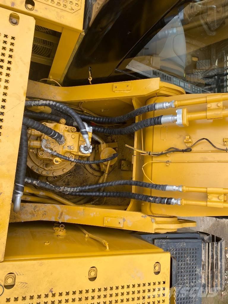 CAT 330 D Bagri goseničarji