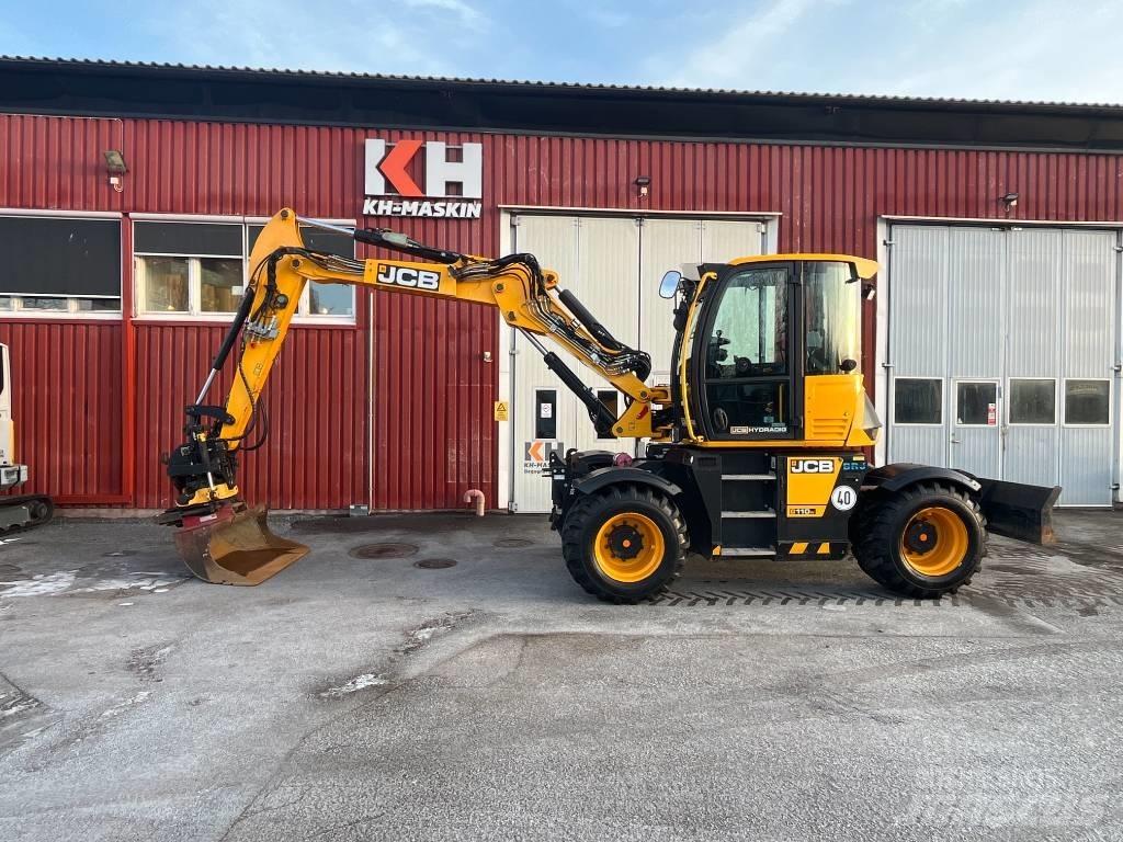 JCB 110 Hydradig Bagri na kolesih