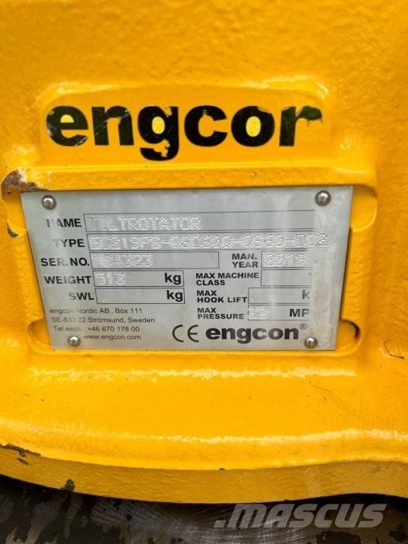 Komatsu PW 160-11 Bagri na kolesih