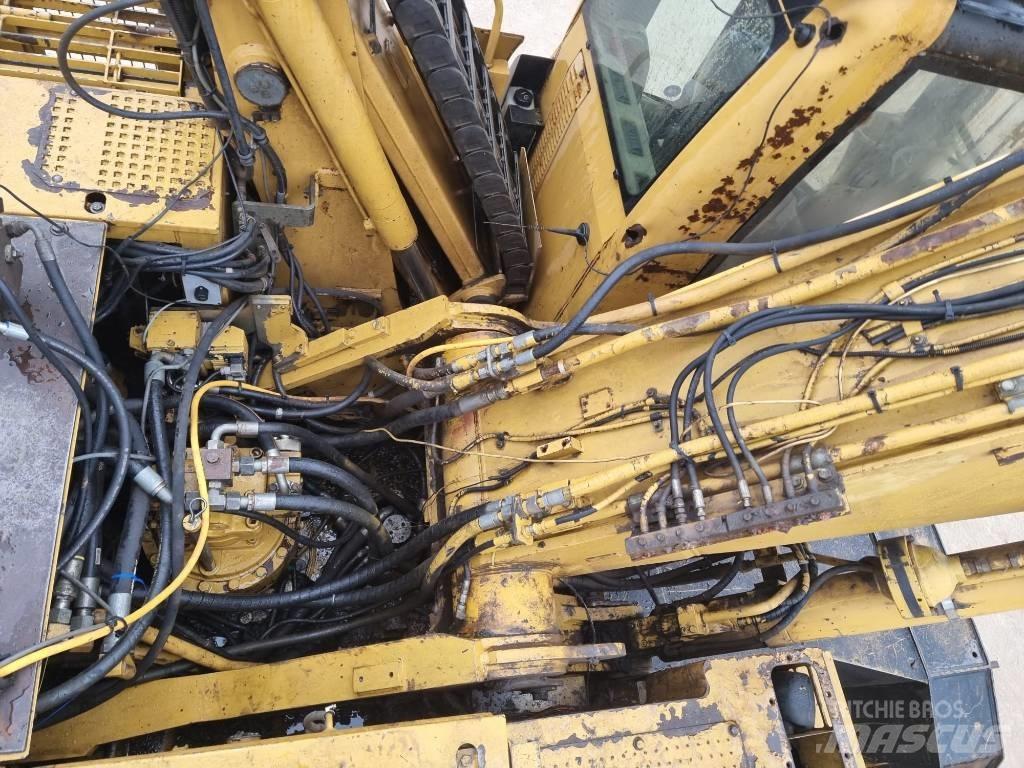 CAT M 325 C L MH Bagri za prekladanje primarnih/sekundarnih surovin