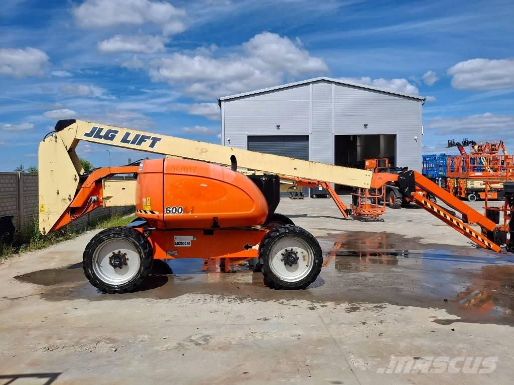 JLG 600AJ Zglobne dvižne ploščadi