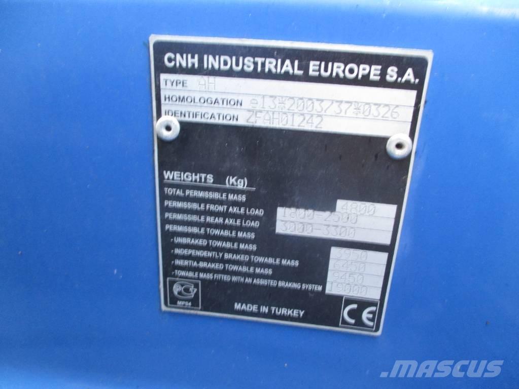 New Holland T 4.65 Traktorji