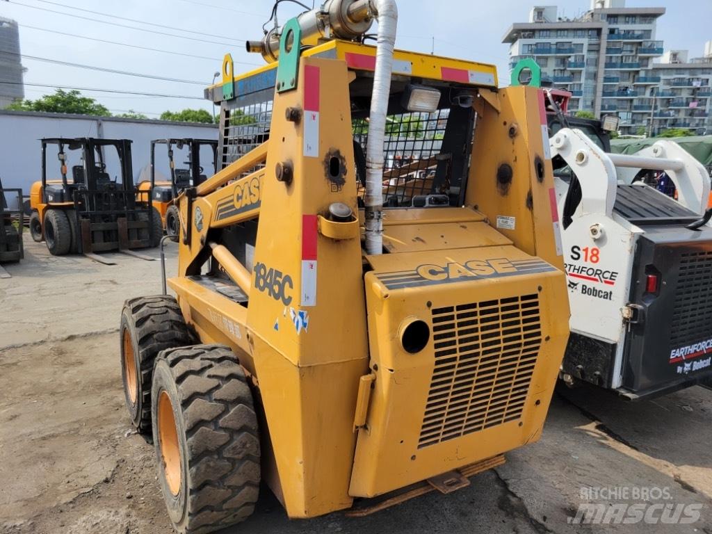 CASE 1845 C Skid steer mini nakladalci