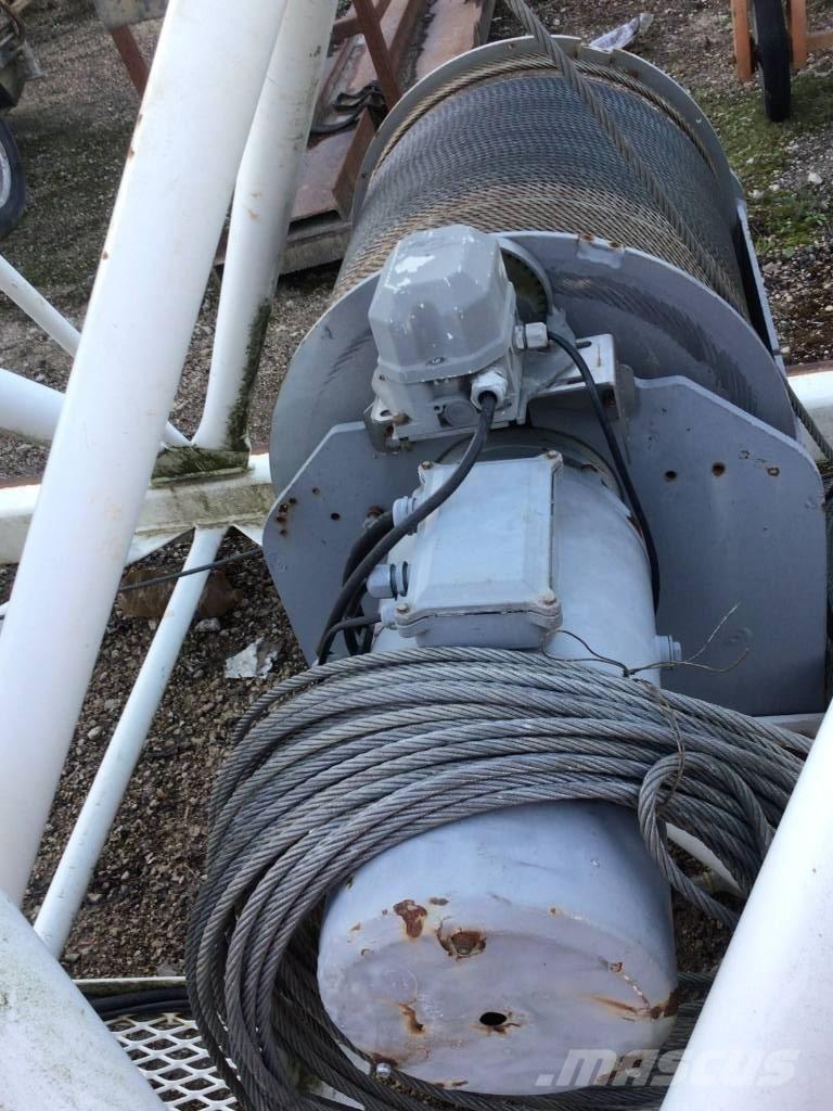 Potain MD 365 B Stolpni žerjavi