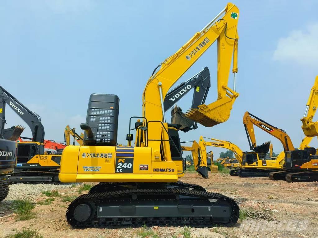 Komatsu PC 240-8 Midi bagri 7t – 12t